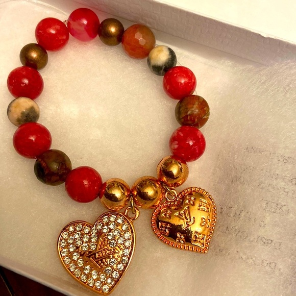 Women’s Genuine Natural Earth Beaded Bracelet Rose Gold Hearts Charms Initials. - Picture 1 of 2